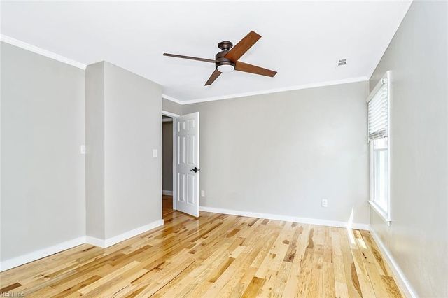 2129 Agecroft RD, Virginia Beach, VA 23454