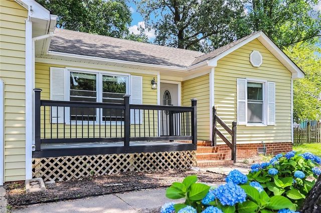 2129 Agecroft RD, Virginia Beach, VA 23454