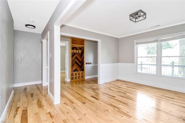 2129 Agecroft RD, Virginia Beach, VA 23454