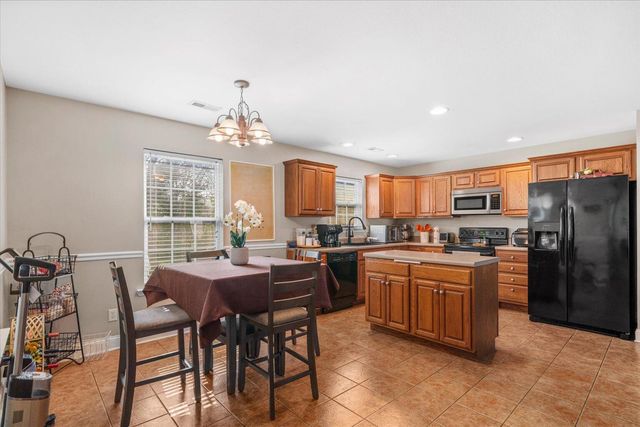 208 Gladstone Drive, Ringgold, GA 30736