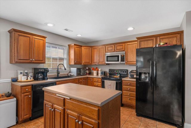 208 Gladstone Drive, Ringgold, GA 30736