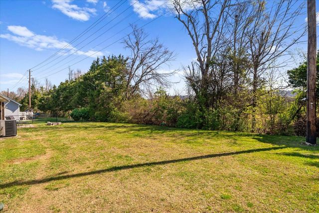 208 Gladstone Drive, Ringgold, GA 30736