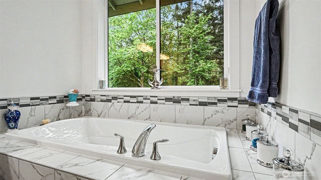 1359 Bandera Avenue SE, North Bend, WA 98045