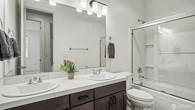 1359 Bandera Avenue SE, North Bend, WA 98045