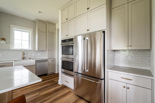 N59W27425 Autumn COURT, Lisbon, WI 53089