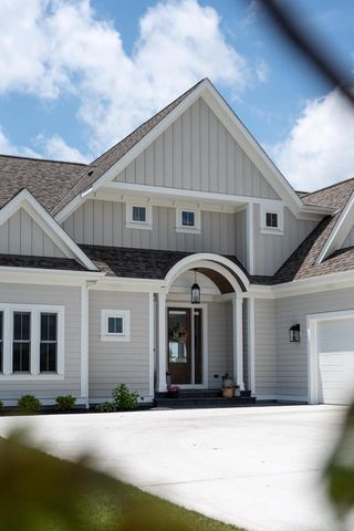 N59W27425 Autumn COURT, Lisbon, WI 53089