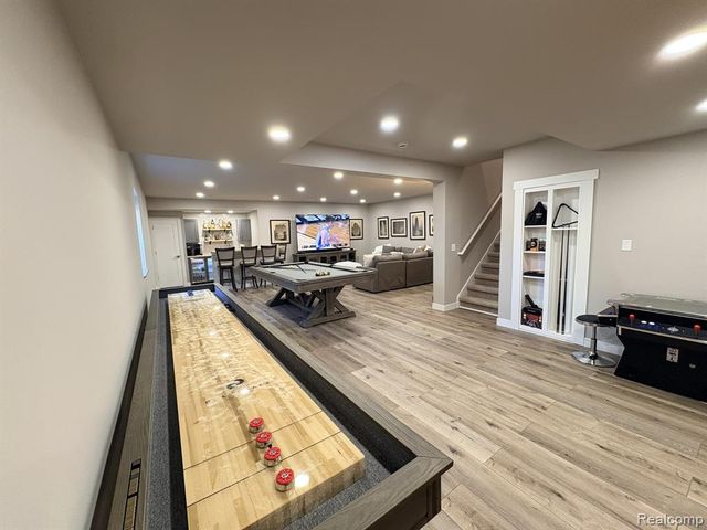 154 Mulberry Lane, Rochester Hills, MI 48309