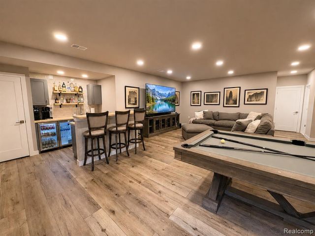154 Mulberry Lane, Rochester Hills, MI 48309