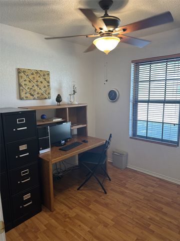 800 Pine Mountain Drive, Burleson, TX 76028