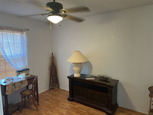 800 Pine Mountain Drive, Burleson, TX 76028