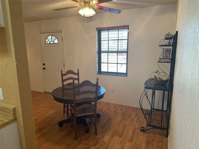 800 Pine Mountain Drive, Burleson, TX 76028