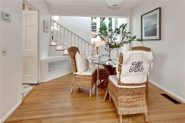 924 Park Avenue, Laguna Beach, CA 92651