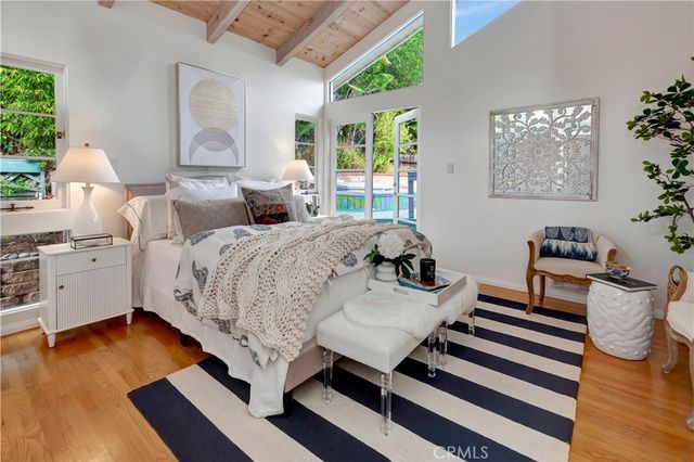 924 Park Avenue, Laguna Beach, CA 92651