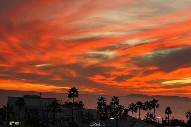 924 Park Avenue, Laguna Beach, CA 92651