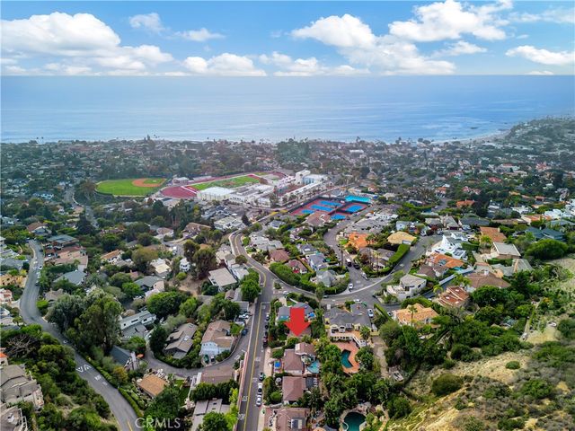 924 Park Avenue, Laguna Beach, CA 92651