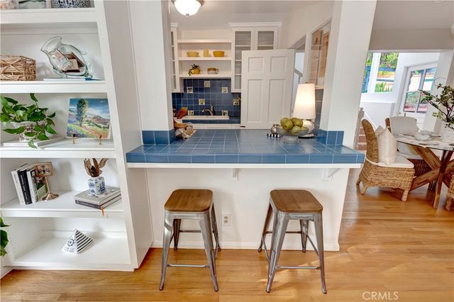 924 Park Avenue, Laguna Beach, CA 92651