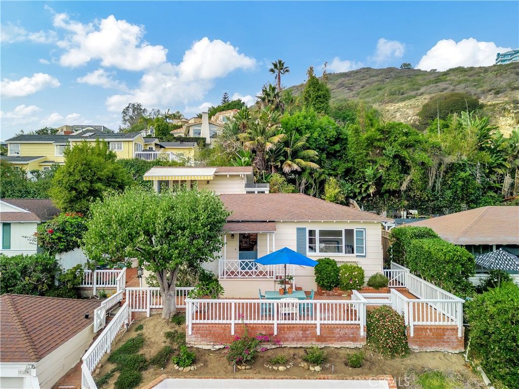 924 Park Avenue, Laguna Beach, CA 92651