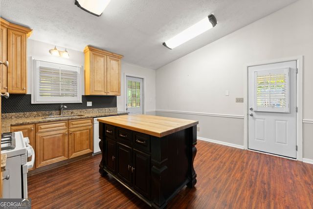 623 Webb Gin House Road, Lawrenceville, GA 30045