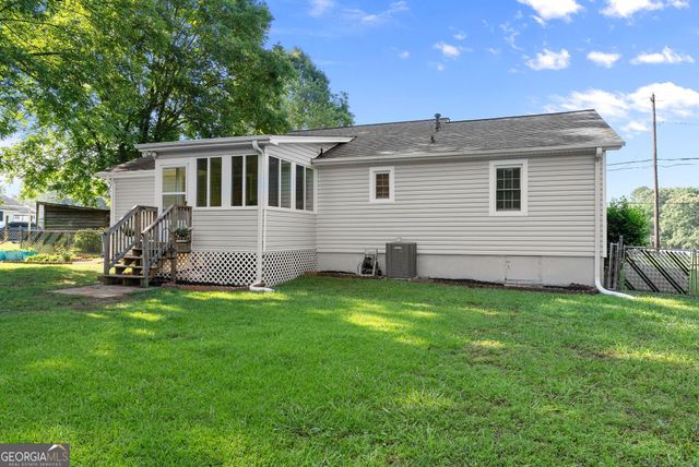 623 Webb Gin House Road, Lawrenceville, GA 30045