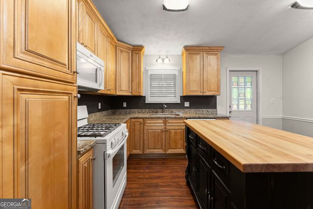 623 Webb Gin House Road, Lawrenceville, GA 30045