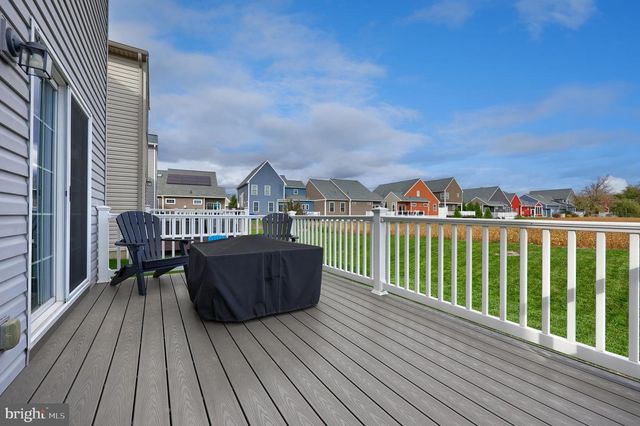 1400 FIELDSTONE DR, Mount Joy, PA 17552