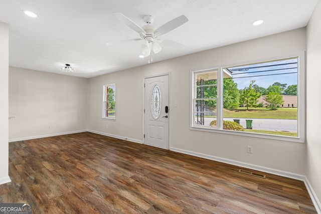 5944 Buena Vista Rd, Columbus, GA 31907