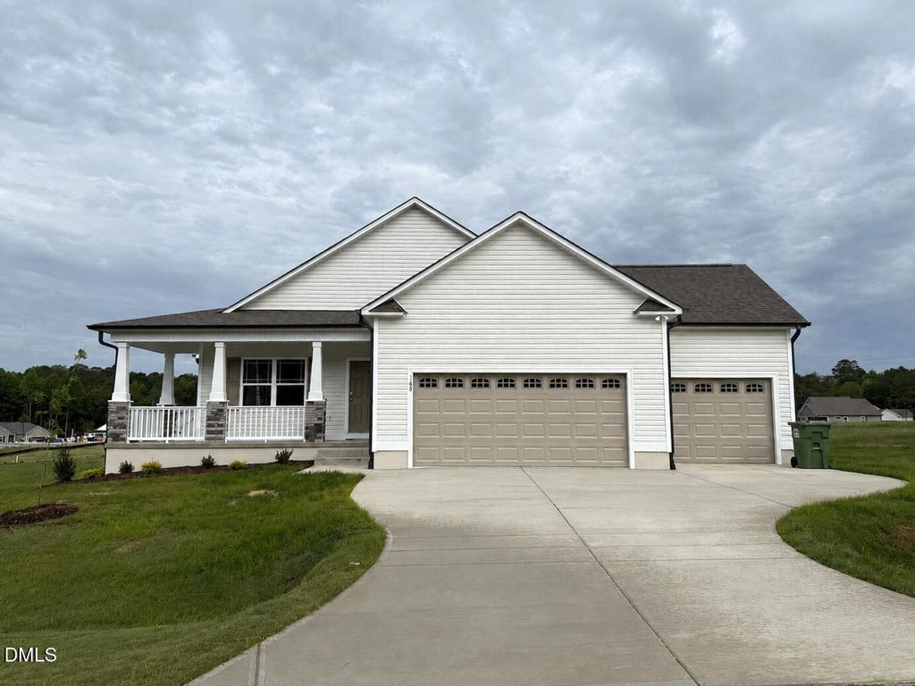 168 Mangrove Court, Four Oaks, NC 27524