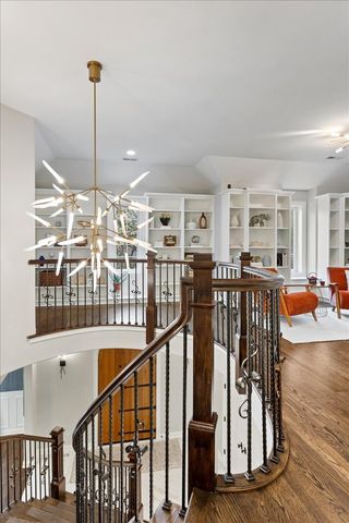 1021 Linden Lane, Glenview, IL 60025