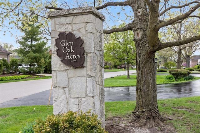 1021 Linden Lane, Glenview, IL 60025