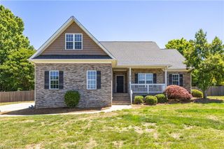 8108 Middleland Drive, Browns Summit, NC 27214