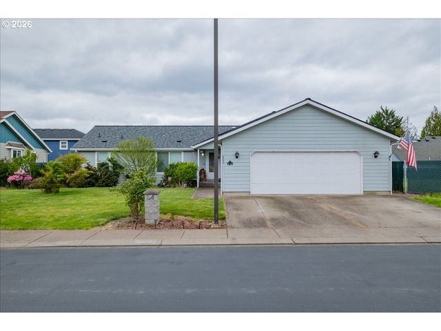 5323 OLYMPIC Cir, Eugene, OR 97402