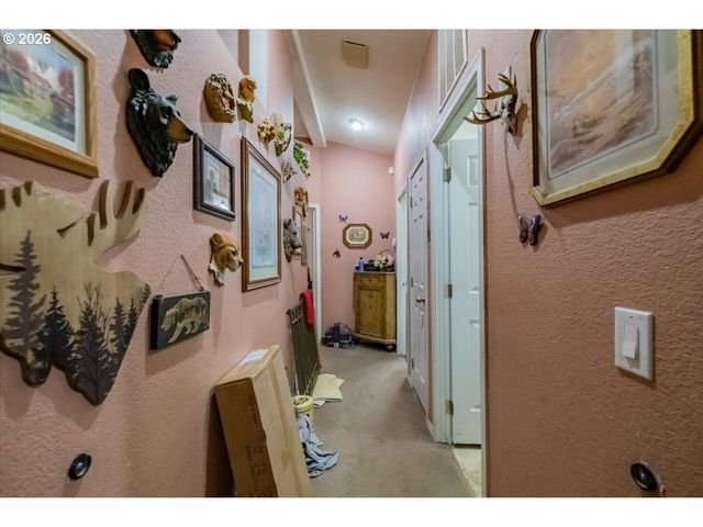 5323 OLYMPIC Cir, Eugene, OR 97402