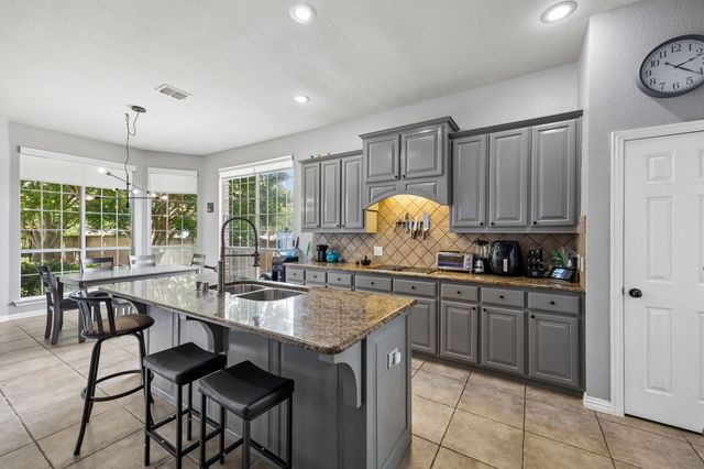 6211 Crestridge Lane, Sachse, TX 75048