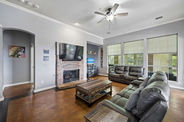 6211 Crestridge Lane, Sachse, TX 75048
