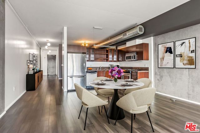 1111 S Grand Avenue 716, Los Angeles, CA 90015