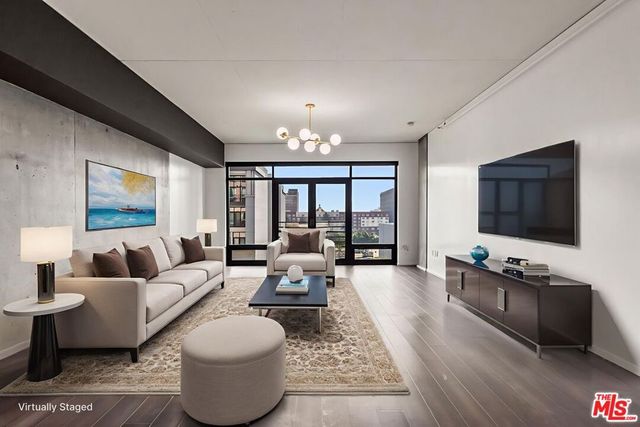 1111 S Grand Avenue 716, Los Angeles, CA 90015