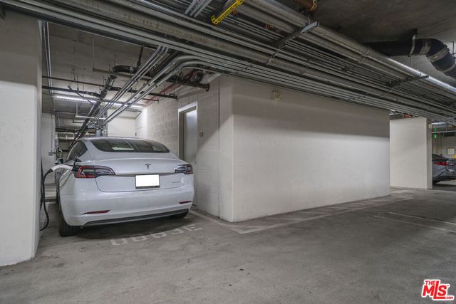 1111 S Grand Avenue 716, Los Angeles, CA 90015