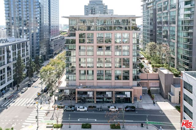 1111 S Grand Avenue 716, Los Angeles, CA 90015