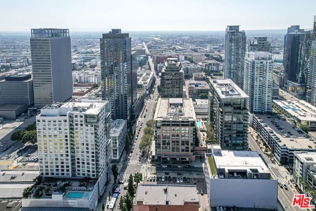 1111 S Grand Avenue 716, Los Angeles, CA 90015