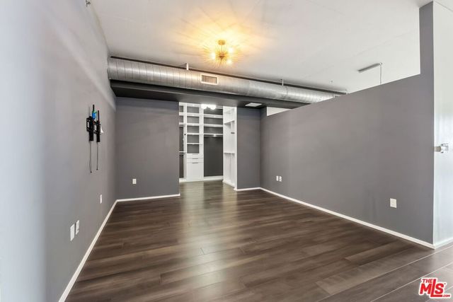 1111 S Grand Avenue 716, Los Angeles, CA 90015