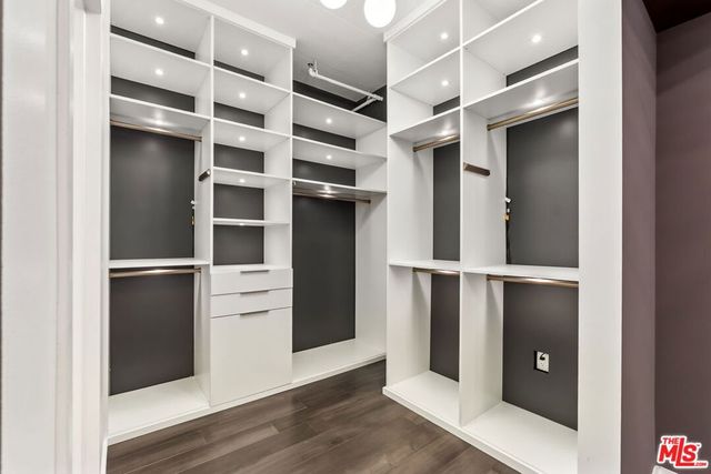 1111 S Grand Avenue 716, Los Angeles, CA 90015