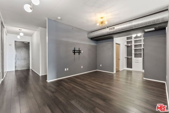 1111 S Grand Avenue 716, Los Angeles, CA 90015