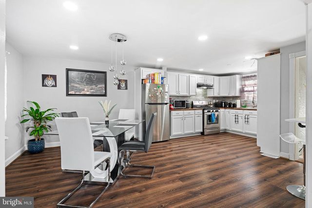 409 W GRAYS AVE, Glenolden, PA 19036