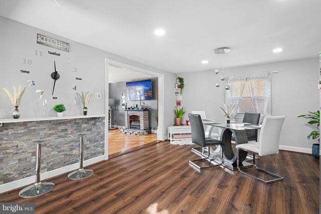 409 W GRAYS AVE, Glenolden, PA 19036