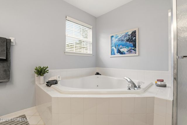 62 Greenwich Drive, Jackson, NJ 08527