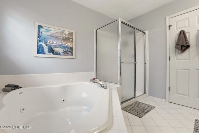 62 Greenwich Drive, Jackson, NJ 08527