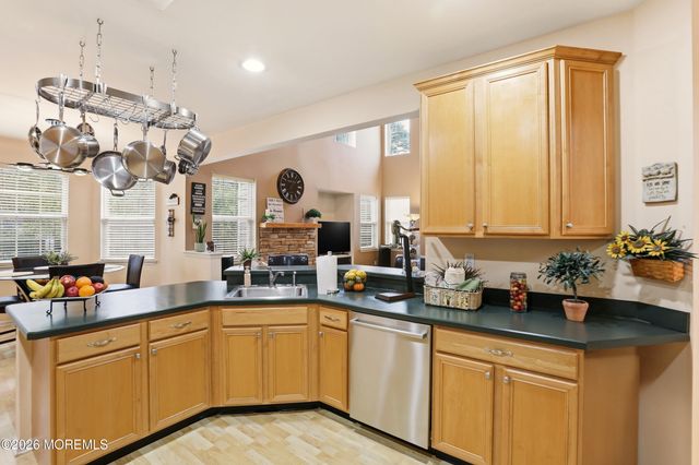 62 Greenwich Drive, Jackson, NJ 08527