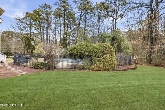 62 Greenwich Drive, Jackson, NJ 08527