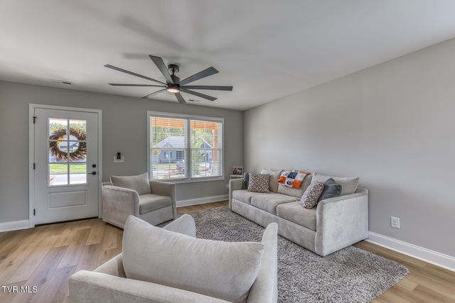 105 Grants Way, Elizabethton, TN 37643