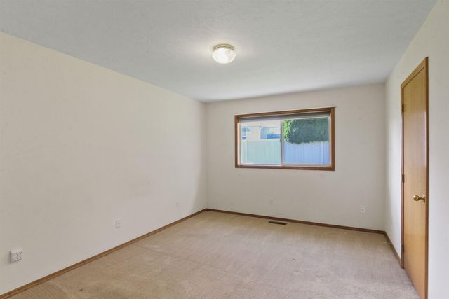 1910 S CENTURY Ln, Spokane Valley, WA 99037